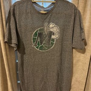 Vintage Dallas Mavericks T-shirt